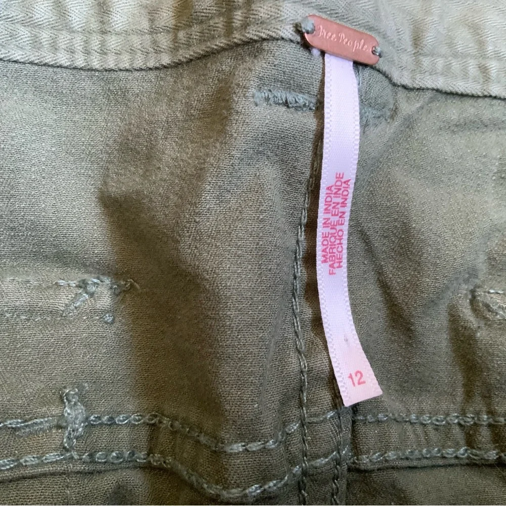 FREE PEOPLE EVERY ROSE ZIP. CARGO PANTS 12 - Picture 3 of 6